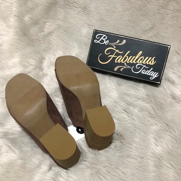 Universal Thread Women’s Norelle Microsuede Stacked Heeled Mules color Brown - Picture 7 of 7